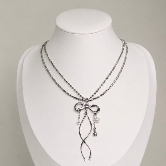 VIVI NECKLACE